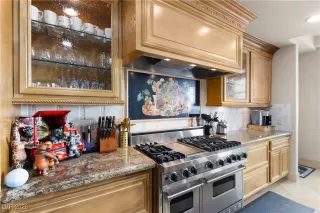 Photo #3: 2752365 Listing 