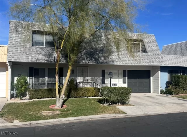 MLS: 2752379 Condo For Sale