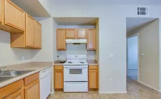 Photo #1: 2752389 Listing 