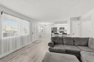 Photo #6: 2752405 Listing 