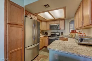 Photo #3: 2752477 Listing 