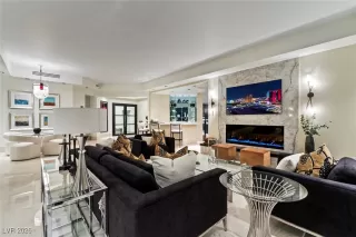 Photo #3: 2752511 Listing