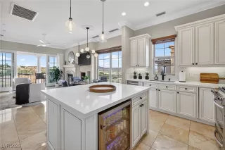 Photo #3: 2752552 Listing 