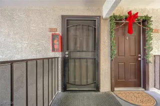 Photo #3: 2752575 Listing