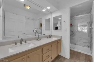 Photo #2: 2752598 Listing