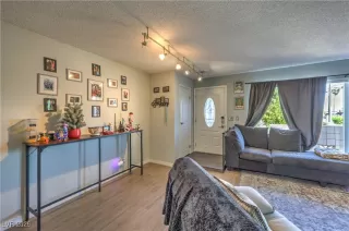 Photo #5: 2752606 Listing 