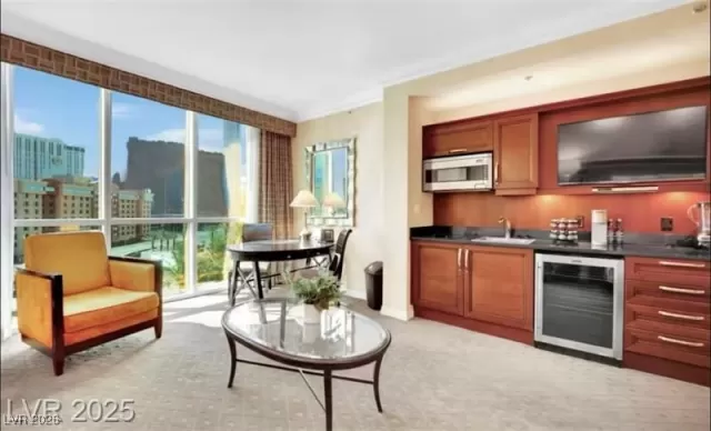 MLS: 2752607 Condo For Sale