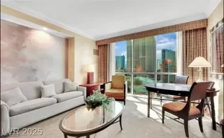 Photo #4: 2752607 Listing