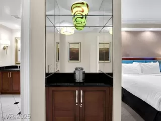 Photo #5: 2752607 Listing