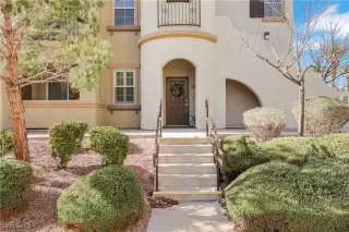 Photo #1: 2752632 Listing