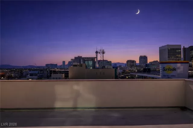 MLS: 2752633 Condo For Sale