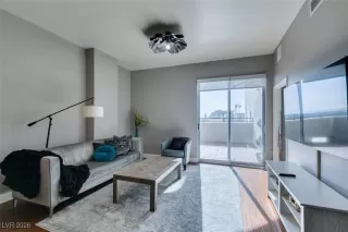 Photo #4: 2752633 Listing 