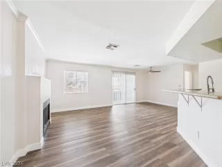 Photo #4: 2752645 Listing 