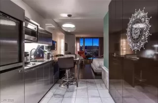 Photo #5: 2752659 Listing