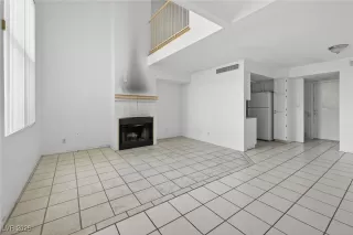 Photo #2: 2752673 Listing