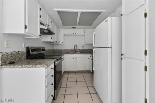 Photo #6: 2752673 Listing