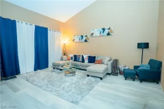 Photo #6: 2752675 Listing