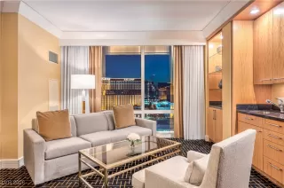 Photo #2: 2752676 Listing