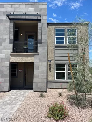 Photo #2: 2752688 Listing 