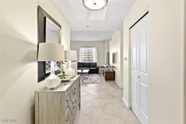 MLS: 2752698 Condo For Sale