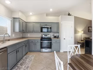 Photo #3: 2752704 Listing 