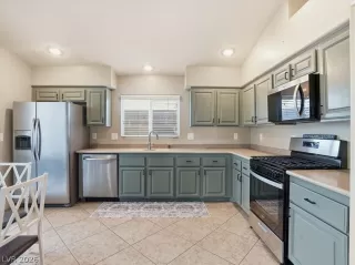 Photo #5: 2752704 Listing 