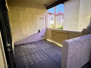 Photo #2: 2752708 Listing 