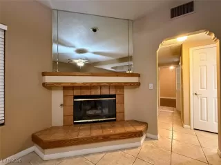 Photo #6: 2752708 Listing 