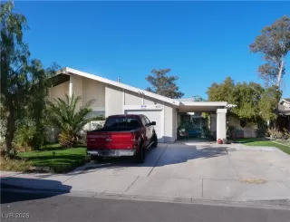 More Details about MLS # 2752720 : 4183 LAUREL PARK AVENUE