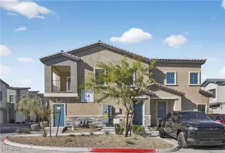 Photo #3: 2752724 Listing