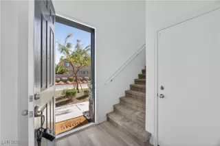 Photo #5: 2752724 Listing