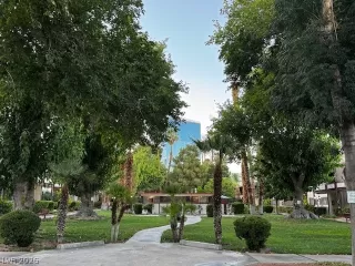 Photo #4: 2752732 Listing 