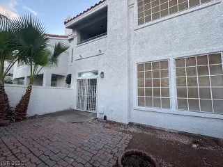 Photo #2: 2752740 Listing 