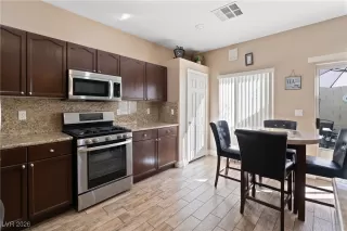 Photo #4: 2752767 Listing 