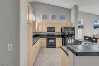 Photo #6: 2752773 Listing 