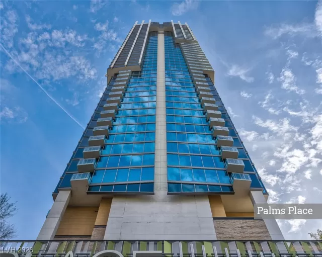 MLS: 2752791 Condo For Sale