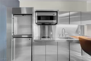 Photo #4: 2752791 Listing 