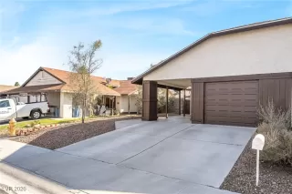 Photo #1: 2752825 Listing 