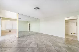 Photo #5: 2752825 Listing 