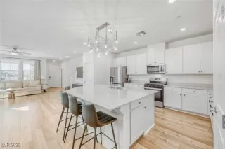 Photo #6: 2752835 Listing 