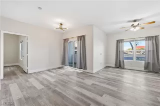 Photo #2: 2752854 Listing