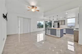 Photo #2: 2752860 Listing 