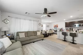 Photo #6: 2752873 Listing