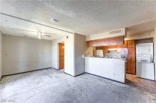 Photo #3: 2752911 Listing 