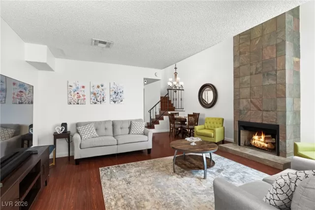 MLS: 2752925 Condo For Sale