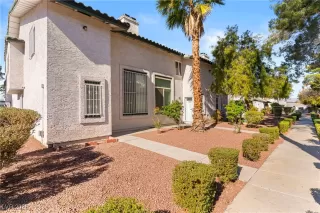 Photo #1: 2752925 Listing 