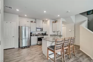 Photo #6: 2752943 Listing 