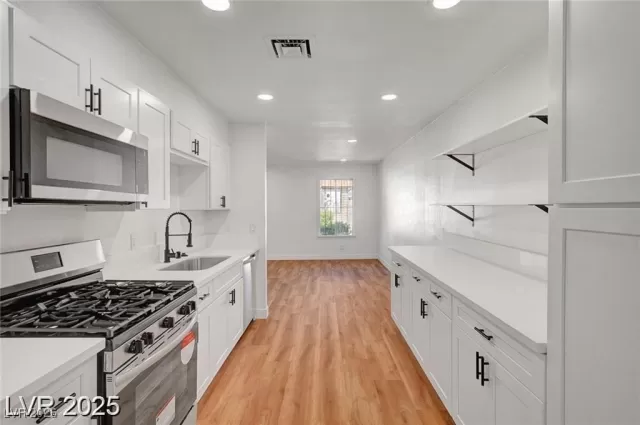 MLS: 2752974 Condo For Sale