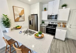 Photo #4: 2753003 Listing 