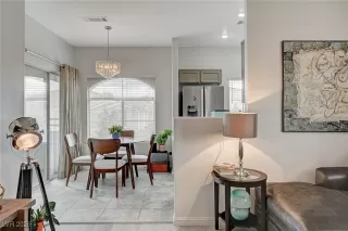 Photo #5: 2753011 Listing 